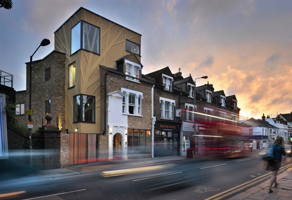 2016 ‘Project Design of the Year’Award Goes To London Tara Theatre