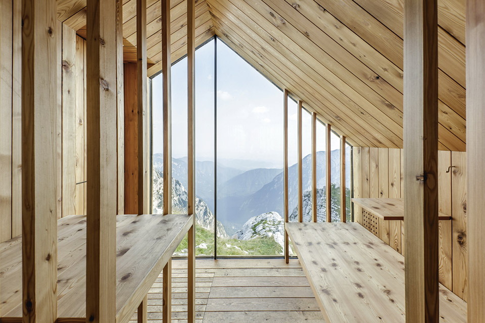 Alpine Shelter Skuta4.jpg