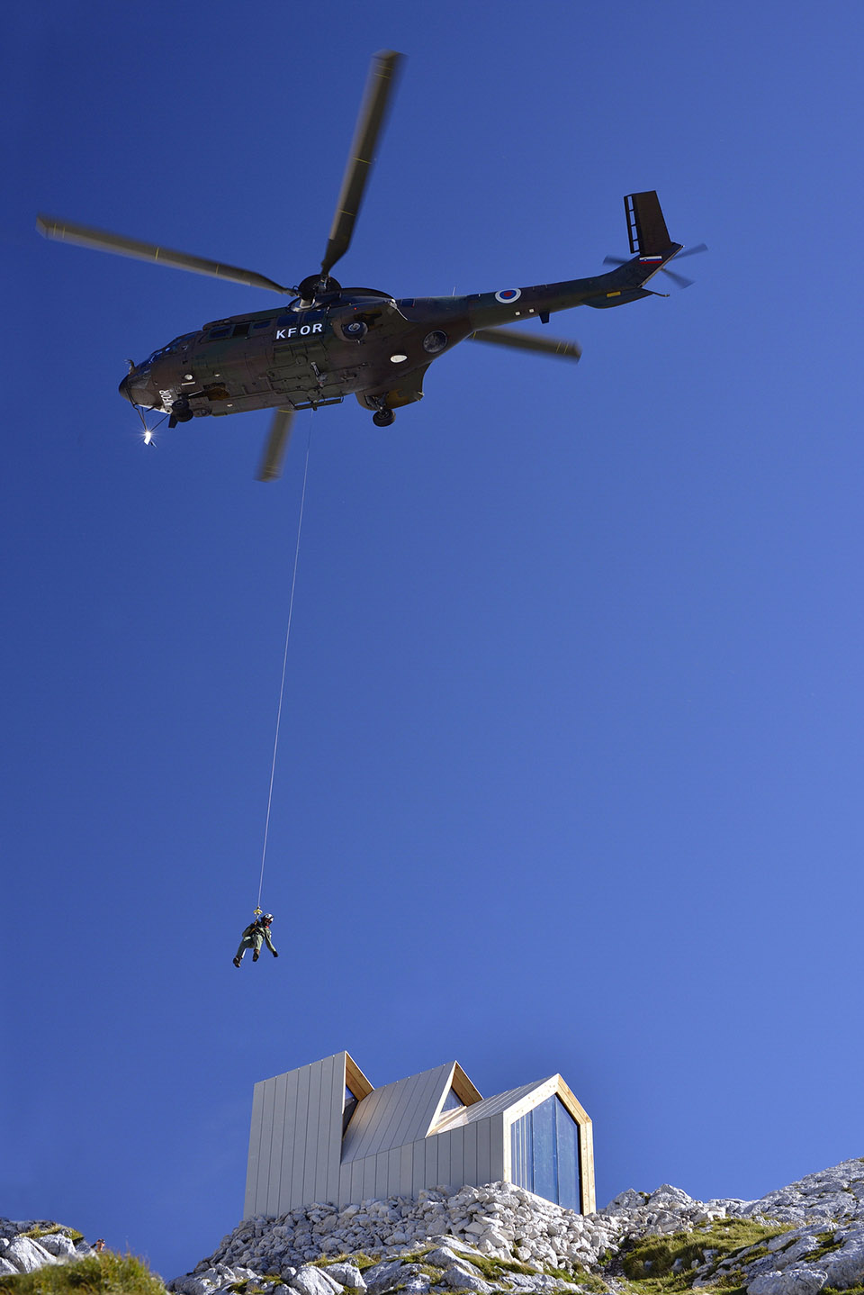Alpine Shelter Skuta7.jpg