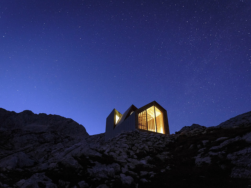Alpine Shelter Skuta9.jpg